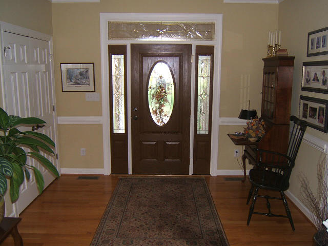 133 Piper Glenn Blue Ridge, VA 24064 - Photo 7 of 73 Foyer