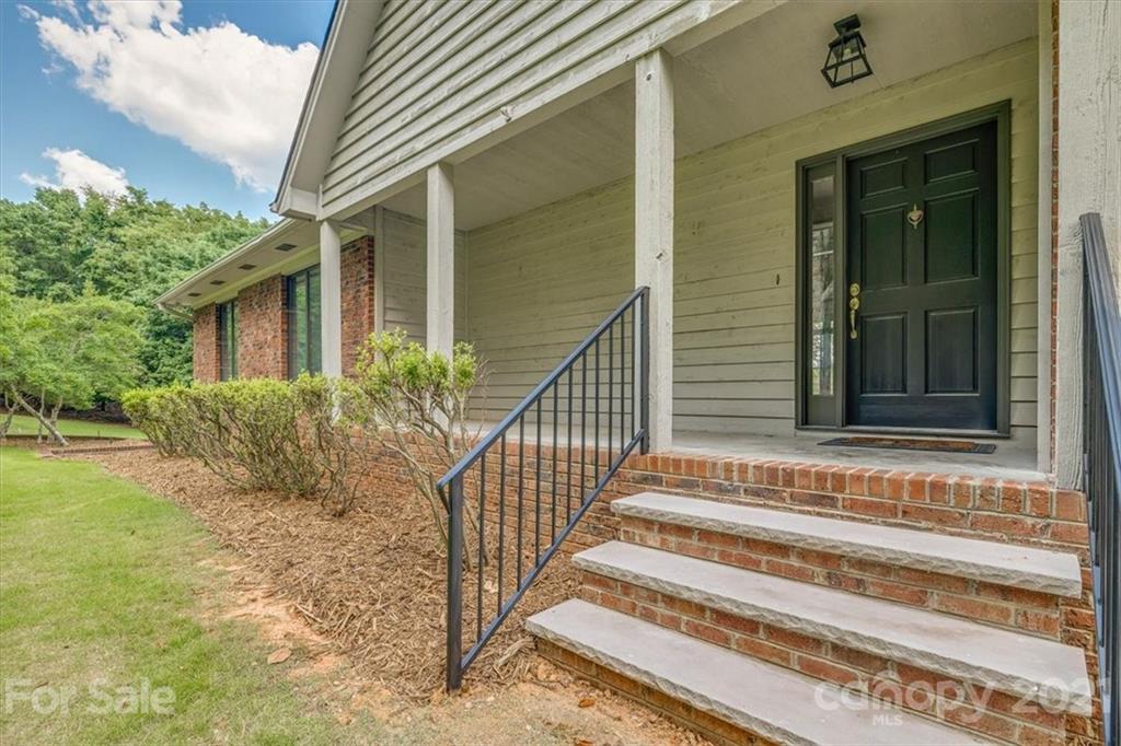 4223 Acacia Road York, SC 29745 - Photo 3 of 38 Gallery Image 3
