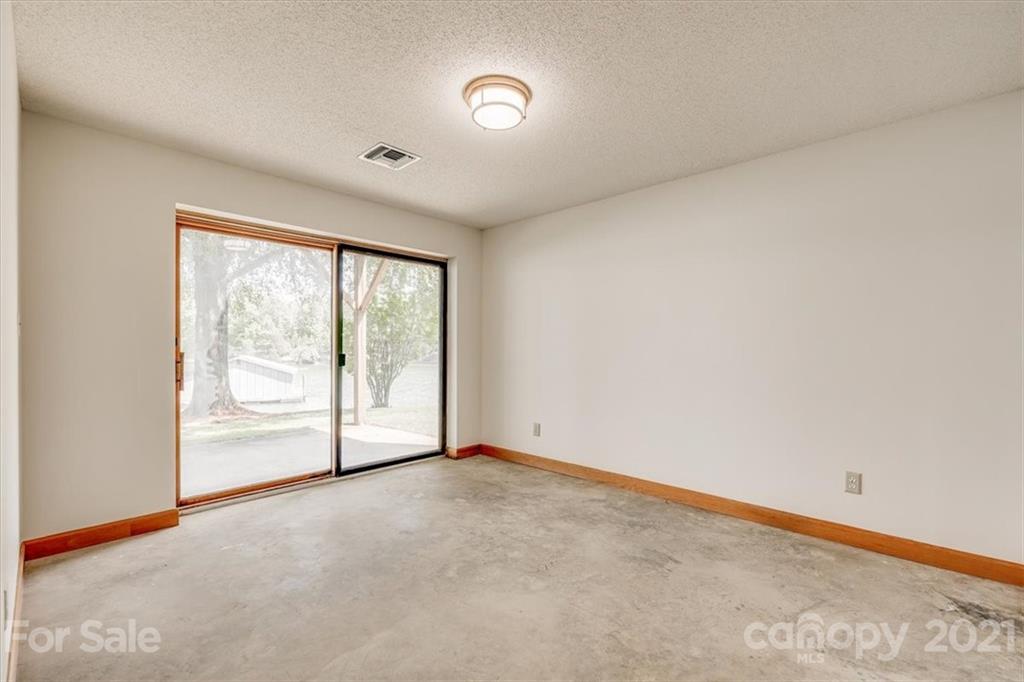 4223 Acacia Road York, SC 29745 - Photo 31 of 38 Gallery Image 31