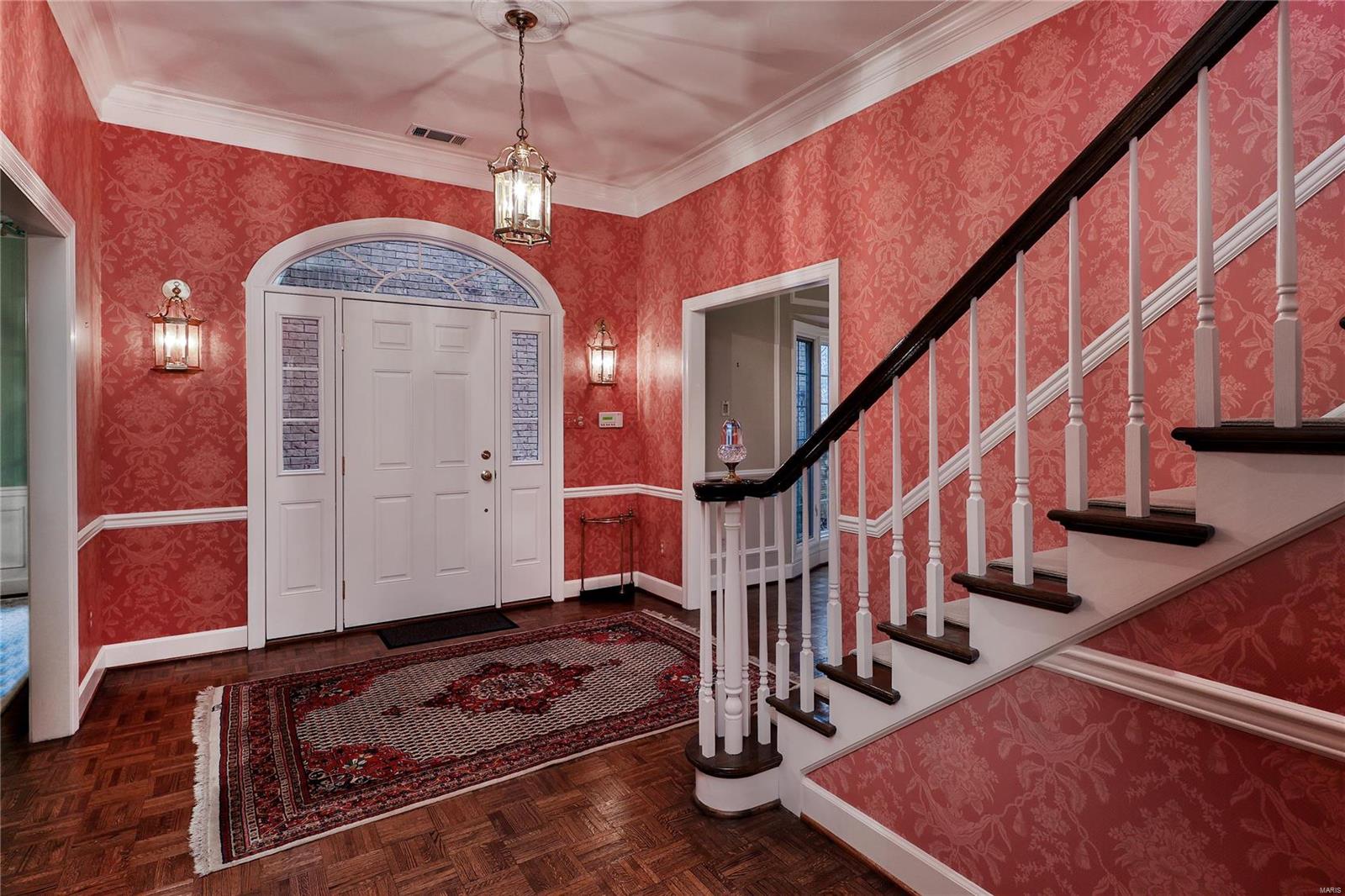3 Chatfield Place Road Creve Coeur, MO 63141 - Photo 3 of 43 Gallery Image 3