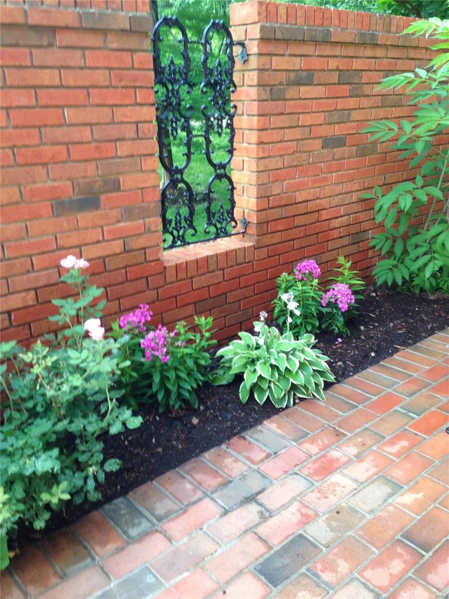 3 Chatfield Place Road Creve Coeur, MO 63141 - Photo 33 of 43 Gallery Image 33