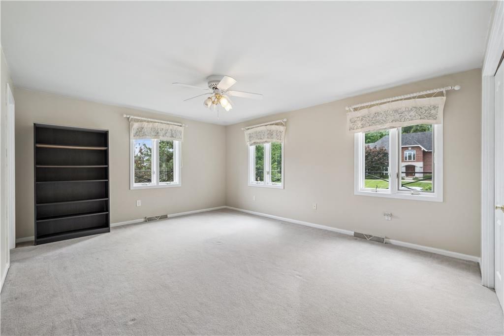 180 Springmeadow Drive Pittsburgh, PA 15241 - Photo 20 of 36