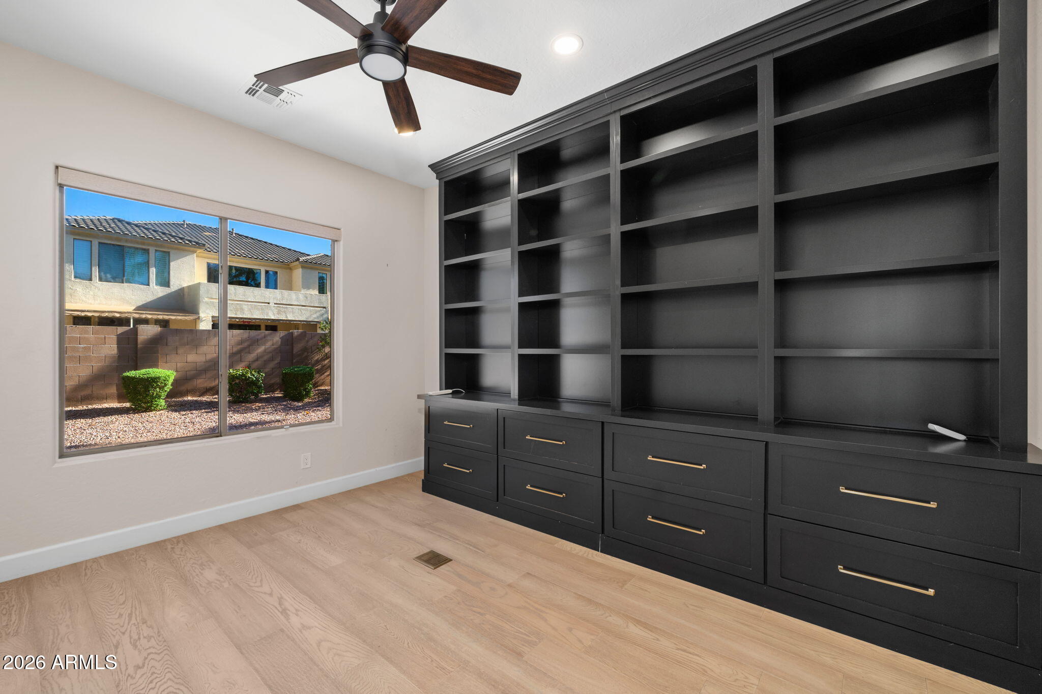 2517 South Constellation Way Gilbert, AZ 85295 - Photo 31 of 104