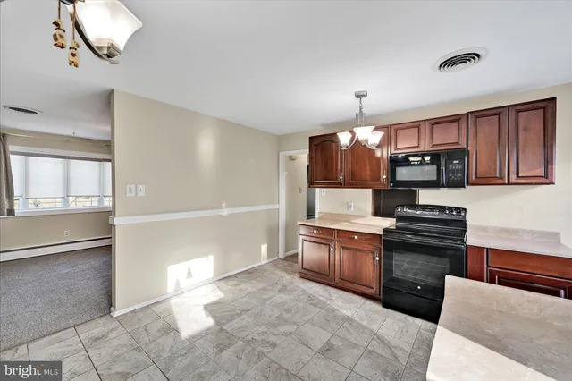 $350,000 | 848 South Keim Street, Pottstown, PA 19465