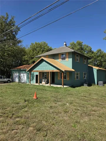 $399,000 | 315 East Park Road, Garnett, KS 66032