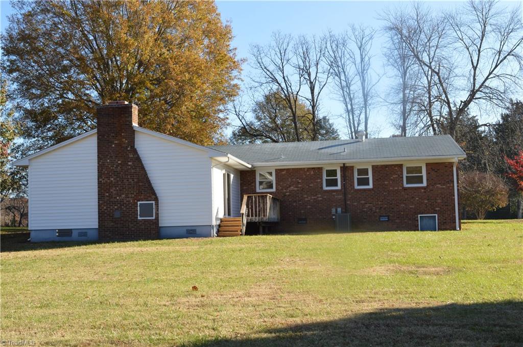 3943 Lewiston Road Summerfield, NC 27358 - Photo 22 of 26 Gallery Image 22