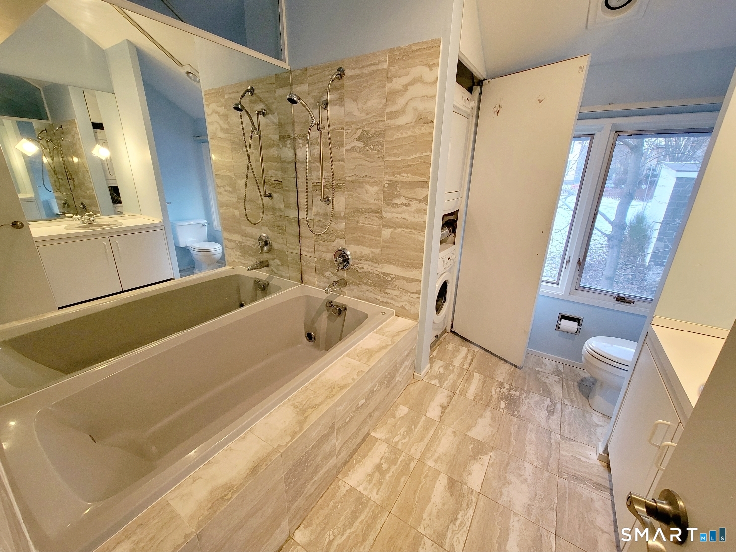 2 Front Street, Unit 2J New Haven, CT 06513 - Photo 11 of 15 a bathroom with a bathtub and a shower