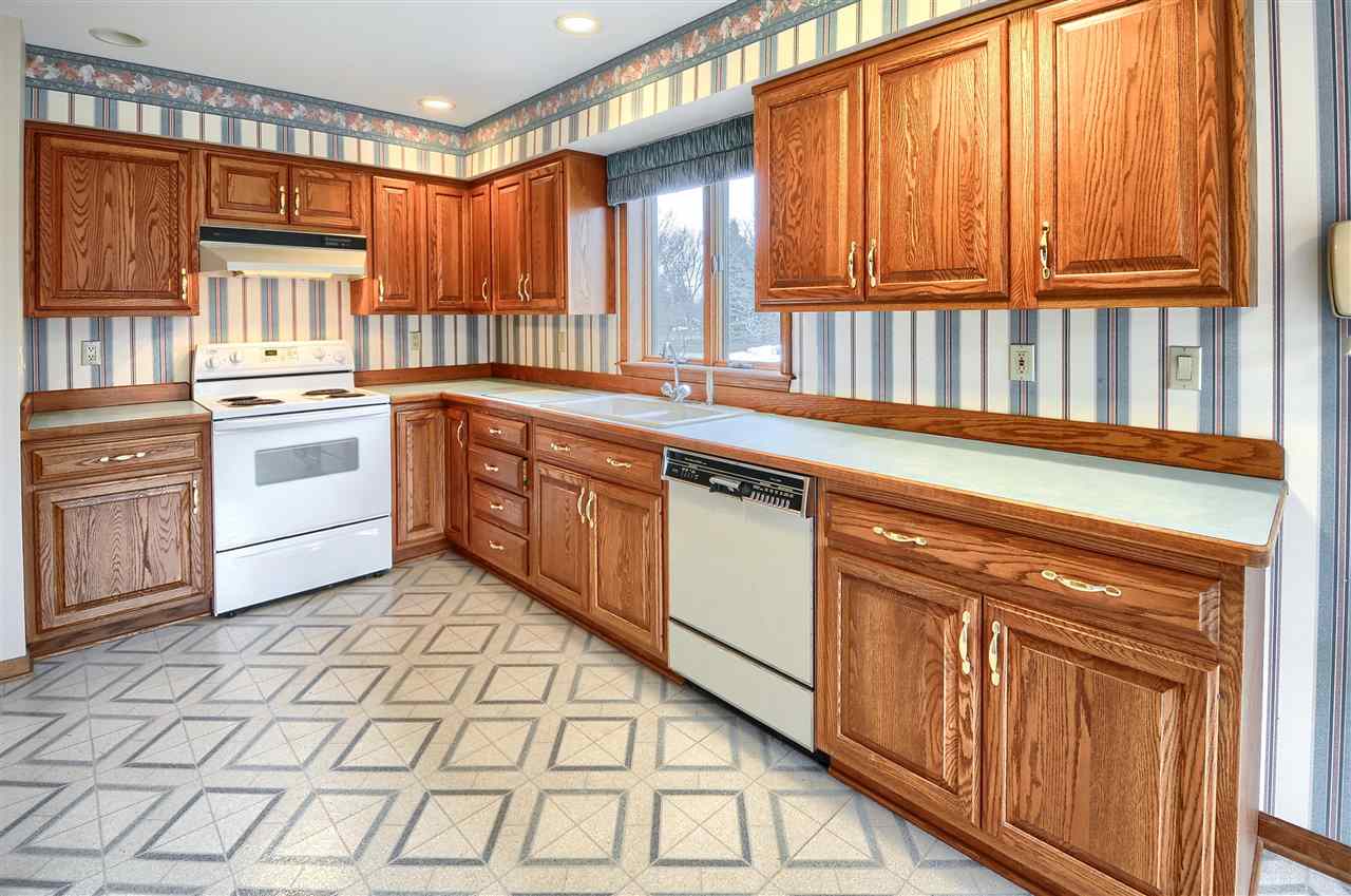 8307 Potter Road Flushing, MI 48433 - Photo 17 of 48 Kitchen - View 4