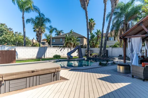 $979,999 | 1760 South MacArthur Drive, Tracy, CA 95304