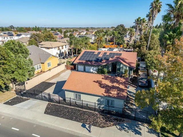 $979,999 | 1760 South MacArthur Drive, Tracy, CA 95304