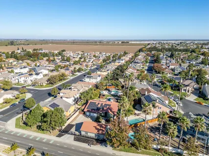 $979,999 | 1760 South MacArthur Drive, Tracy, CA 95304