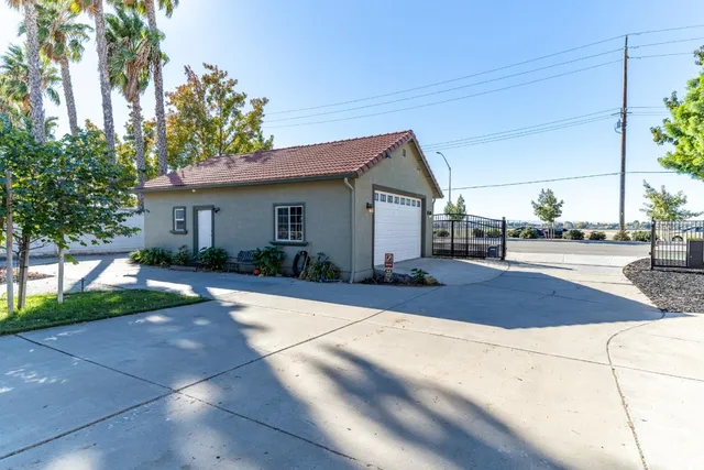 $979,999 | 1760 South MacArthur Drive, Tracy, CA 95304