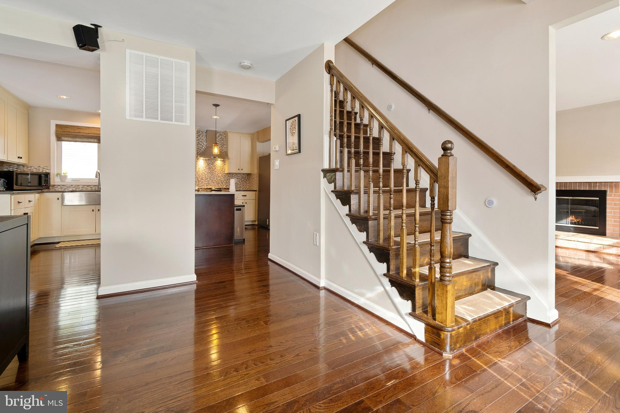 11600 Coldstream Drive Potomac, MD 20854 - Photo 3 of 25 a view of entryway and hall with wooden floor
