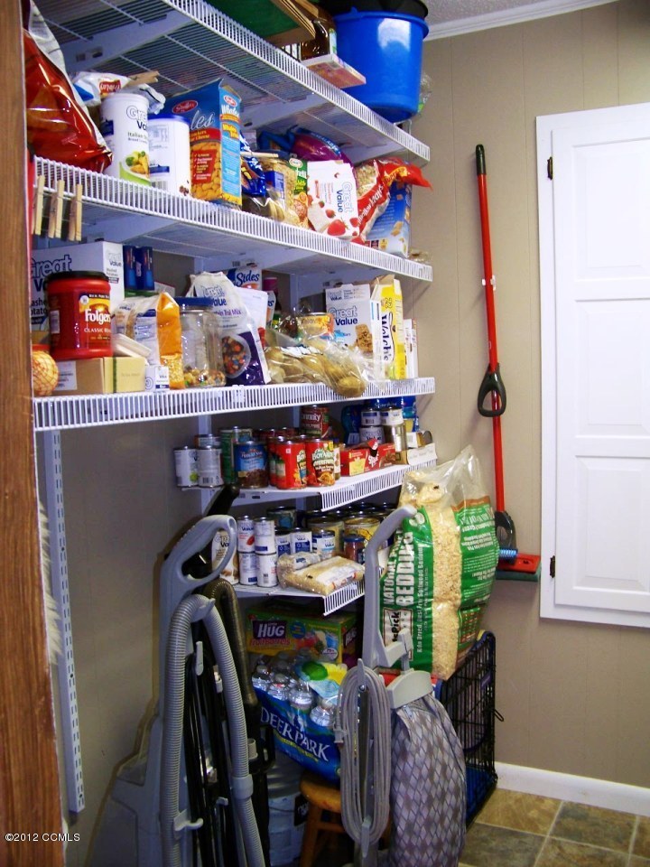 216 Pine Dale Road Havelock, NC 28532 - Photo 9 of 23 Utility Room/Pantry