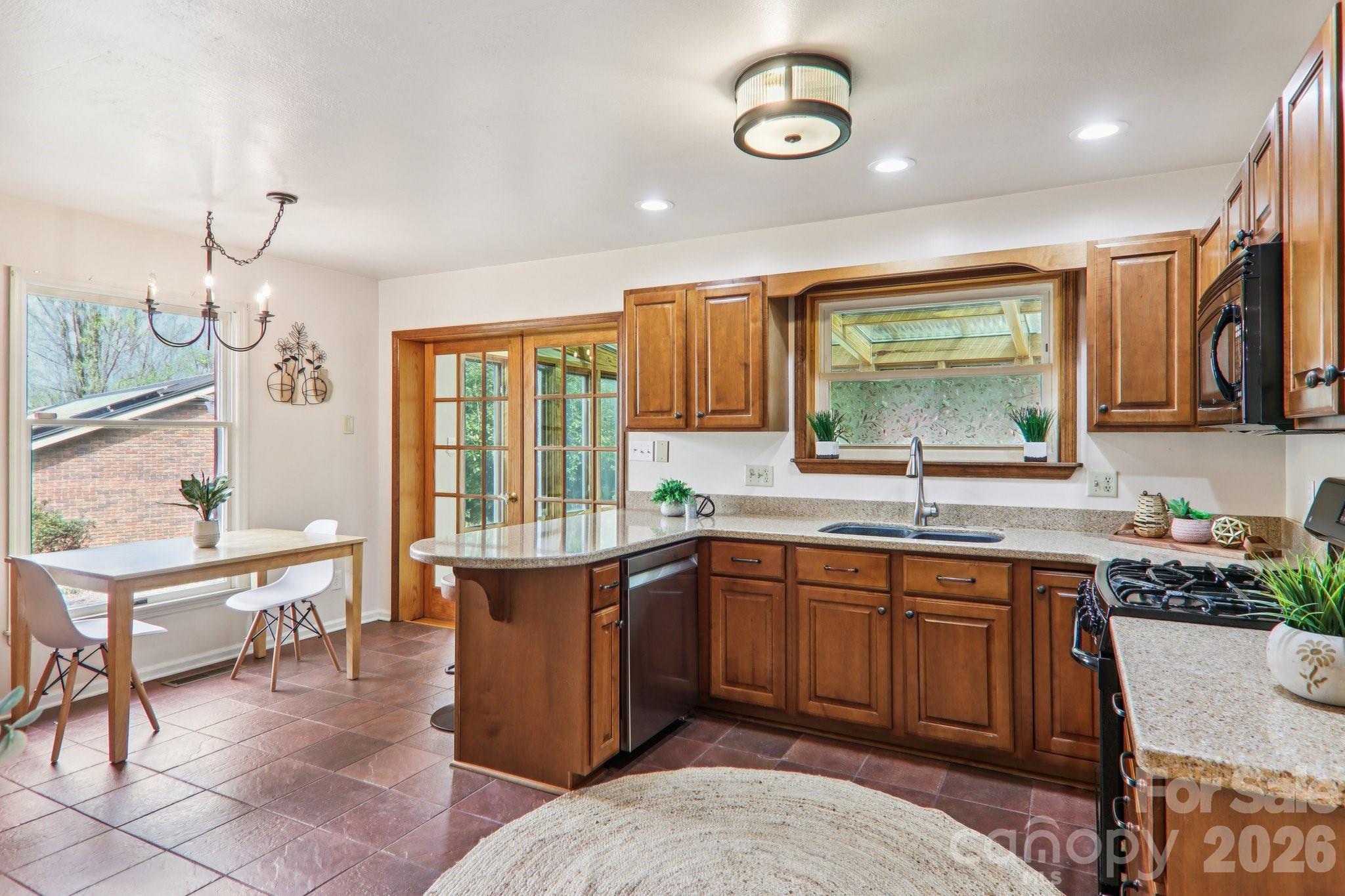 544 Bluebird Ridge Asheville, NC 28804 - Photo 14 of 48