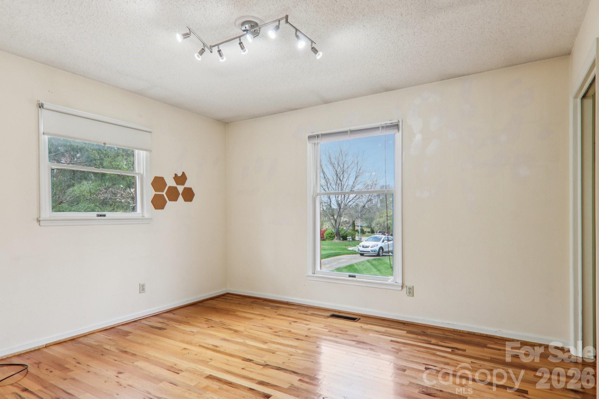 544 Bluebird Ridge Asheville, NC 28804 - Photo 19 of 48