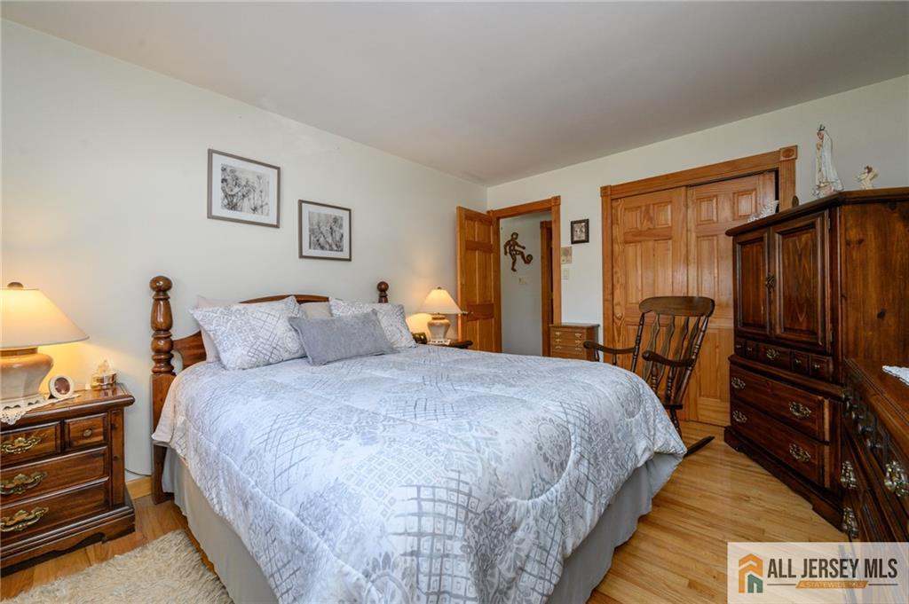 124 Inwood Avenue Colonia, NJ 07067 - Photo 18 of 36