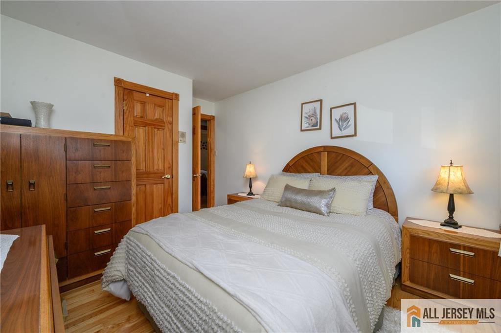 124 Inwood Avenue Colonia, NJ 07067 - Photo 20 of 36