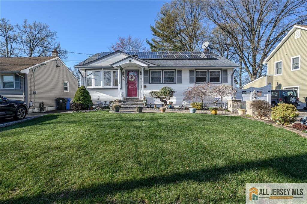 124 Inwood Avenue Colonia, NJ 07067 - Photo 3 of 36