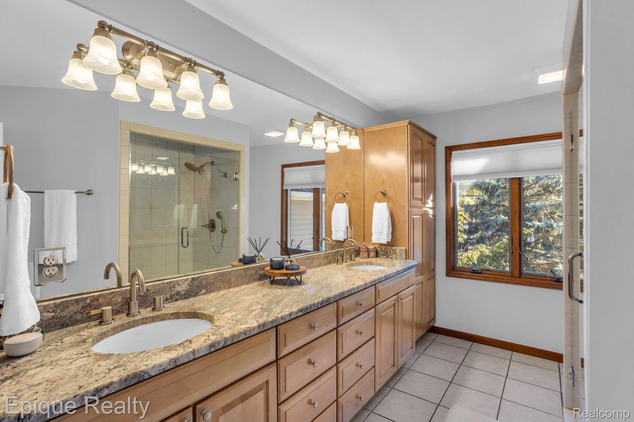 600 Heights Road Lake Orion, MI 48362 - Photo 21 of 50
