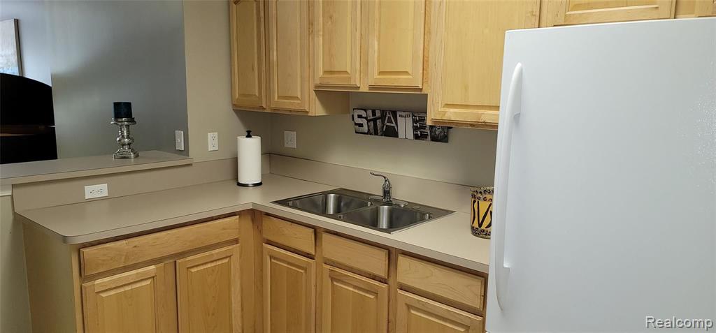 699 West Bluff Court Rochester, MI 48307 - Photo 35 of 42