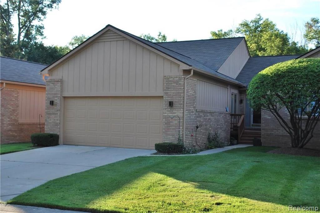 21630 River Ridge, Unit 202 Farmington, MI 48335 - Photo 1 of 35