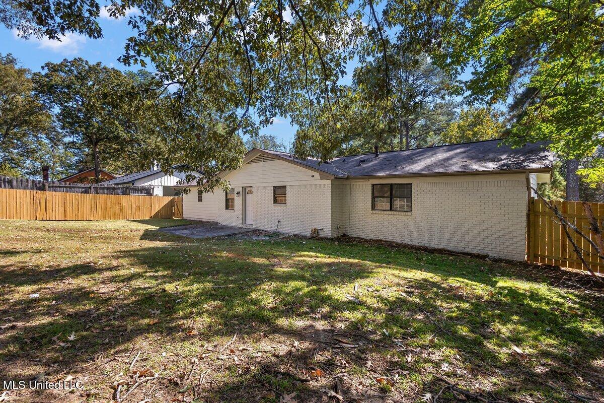 648 Briarcliff Circle Jackson, MS 39212 - Photo 21 of 23 HTP_3293