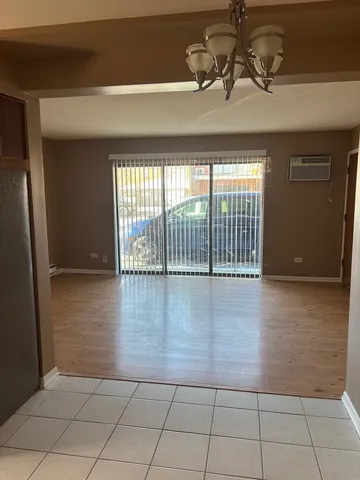 $169,000 | 6323 West 64th Place, Unit 1D, Chicago, IL 60638