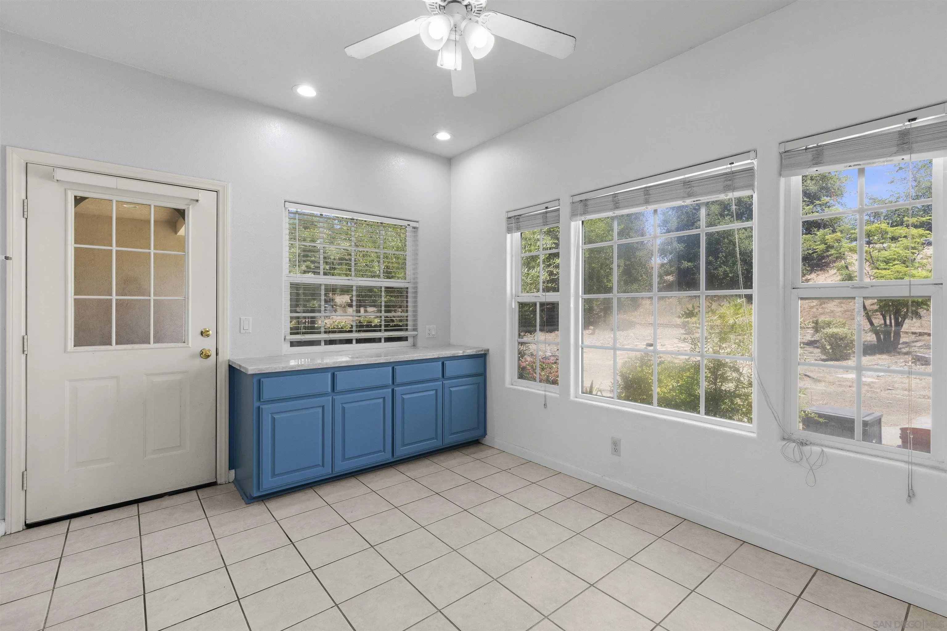 24849 Pappas Road Ramona, CA 92065 - Photo 13 of 50 a room with window