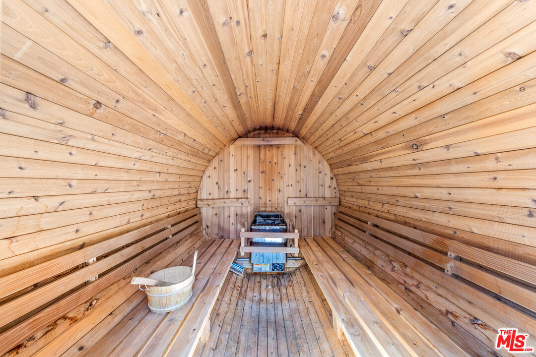 3940 Mandeville Canyon Road Los Angeles, CA 90049 - Photo 25 of 54 a view of roof deck