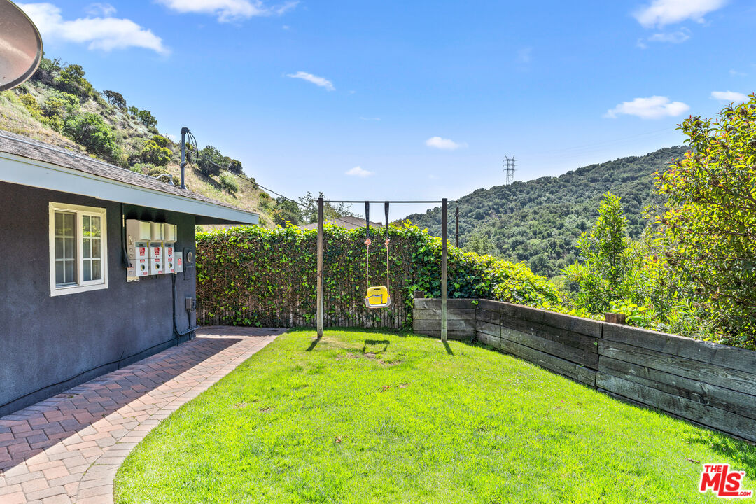 3940 Mandeville Canyon Road Los Angeles, CA 90049 - Photo 44 of 54