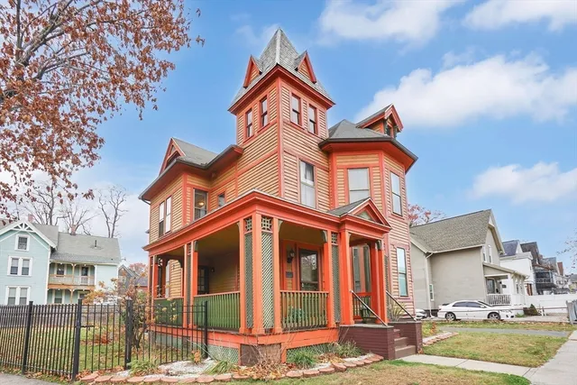 $299,000 | 55 Florida Street, Springfield, MA 01109