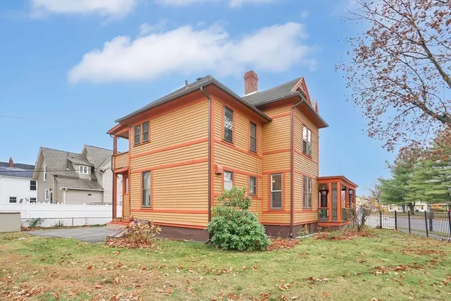 $299,000 | 55 Florida Street, Springfield, MA 01109