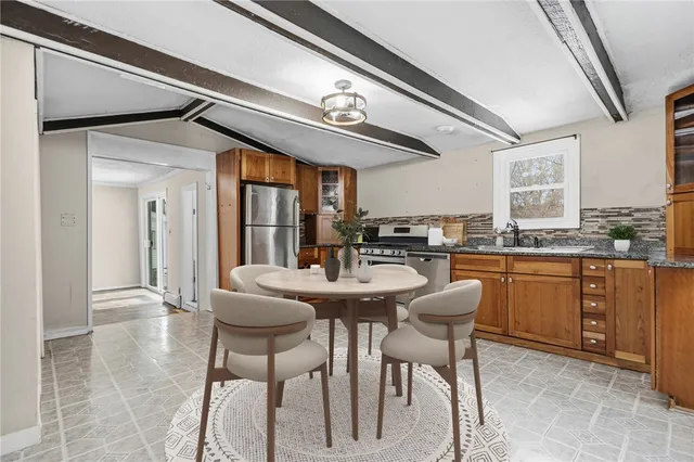 $379,900 | 608 Black Plain Road, North Smithfield, RI 02896