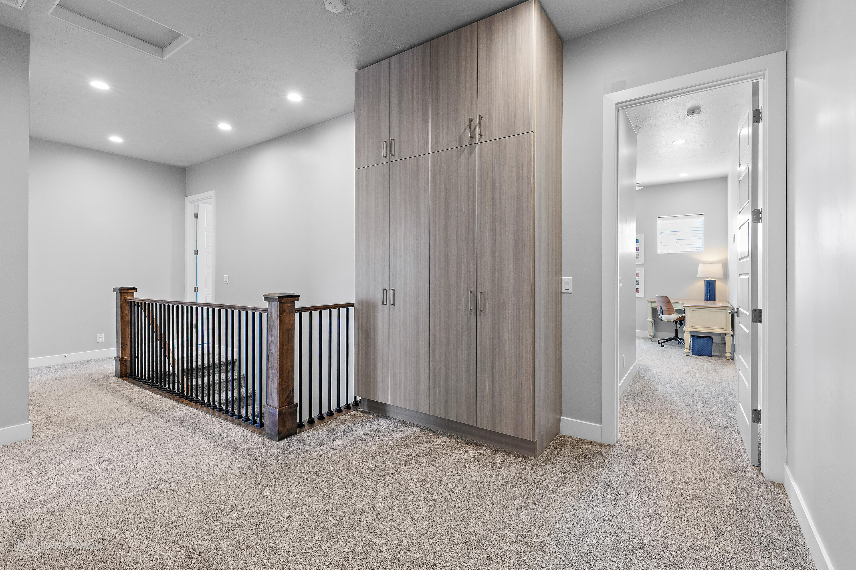 2600 North Ocotillo Way, Unit 19 Santa Clara, UT 84765 - Photo 27 of 51 Access points upper level