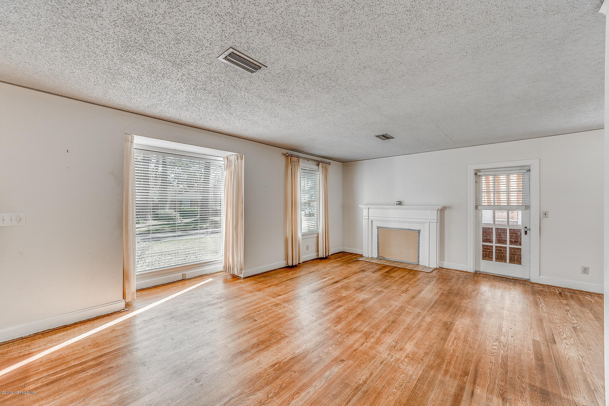 2166 Traymore Road Jacksonville, FL 32207 - Photo 14 of 30 2166 Traymore Rd-3110