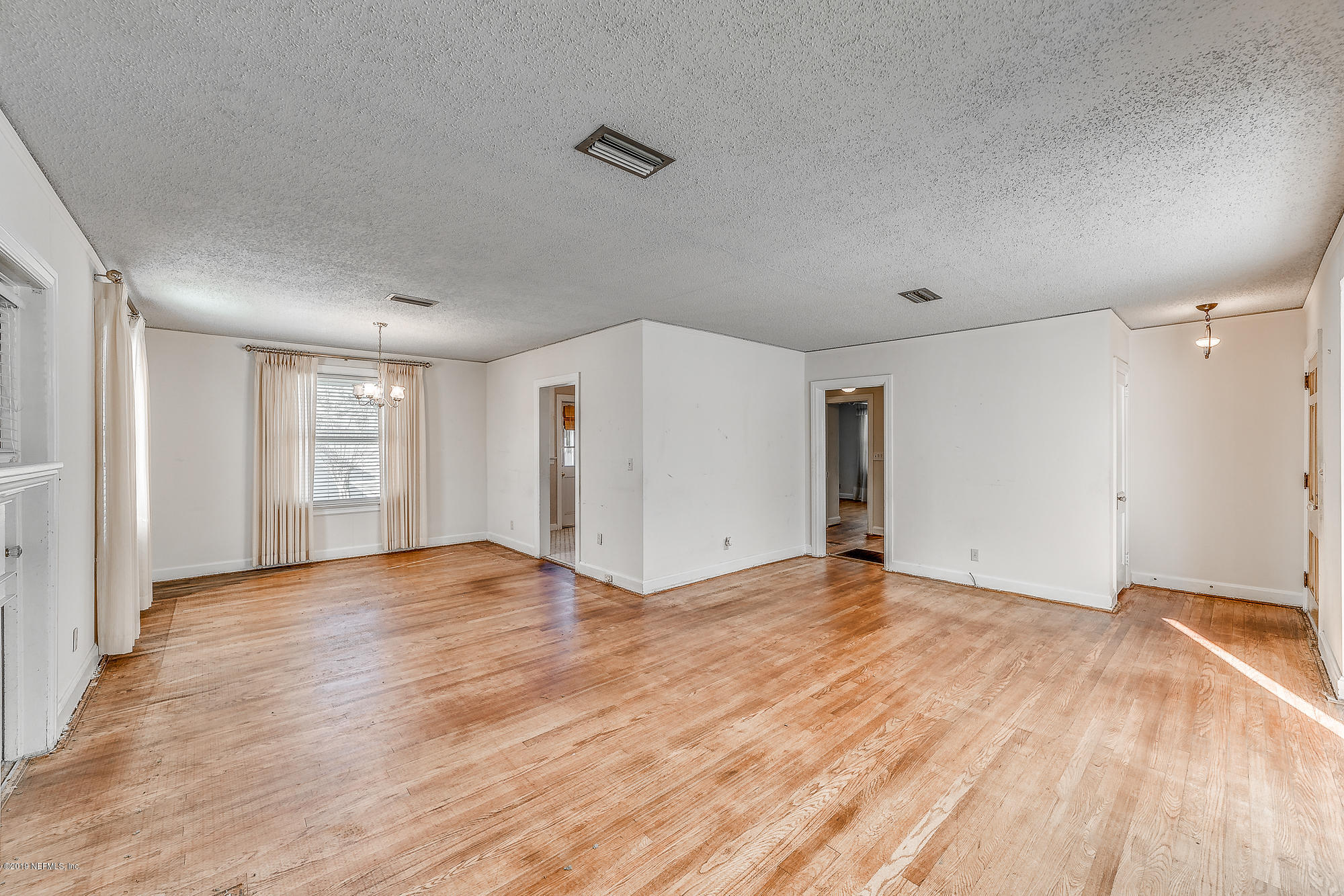 2166 Traymore Road Jacksonville, FL 32207 - Photo 5 of 30 2166 Traymore Rd-3100