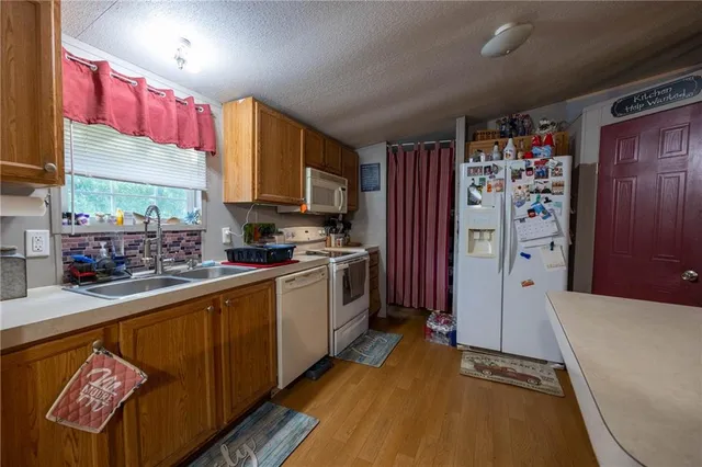 $415,000 | 11855 Northwest Hwy Ab, Urich, MO 64788