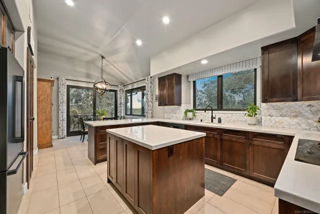 $2,399,000 | 12294 Spruce Grove Place, San Diego, CA 92131