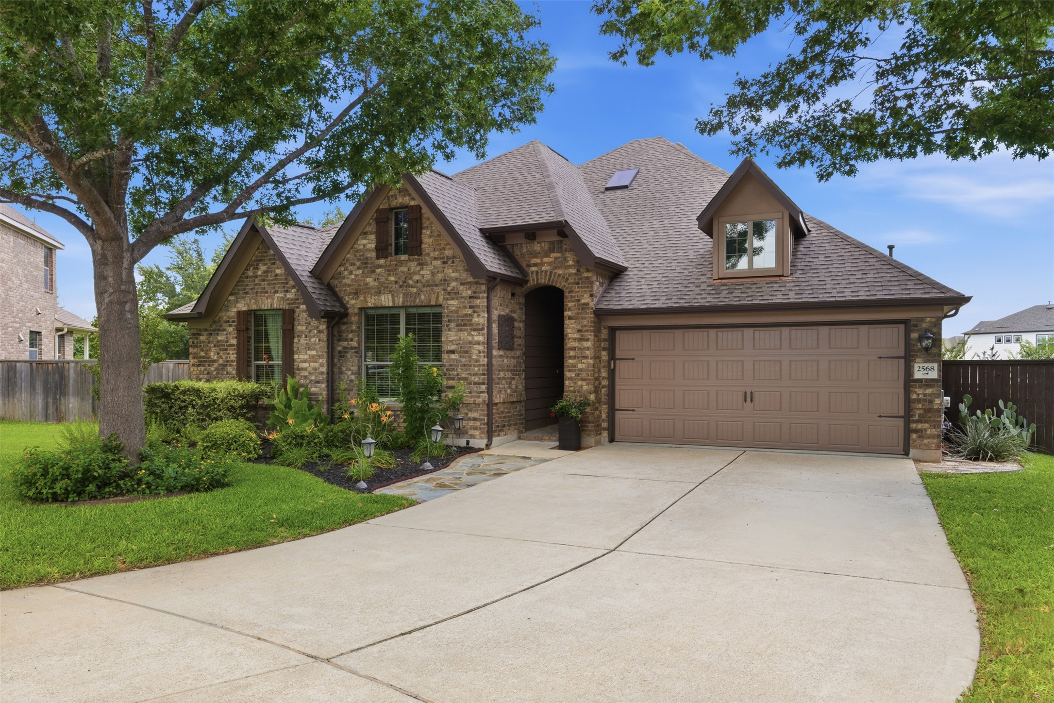 2568 Santa Barbara Loop Round Rock, TX 78665 - Photo 3 of 34 a house view with a outdoor space