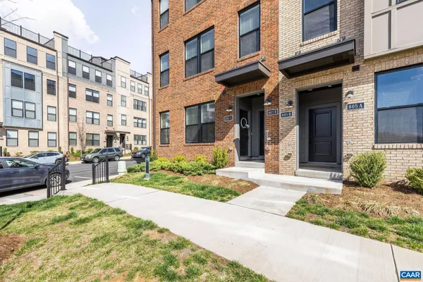 $385,000 | 803 Wesley Lane, Unit A, Charlottesville, VA 22911