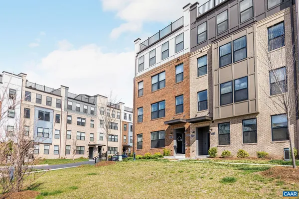 $385,000 | 803 Wesley Lane, Unit A, Charlottesville, VA 22911