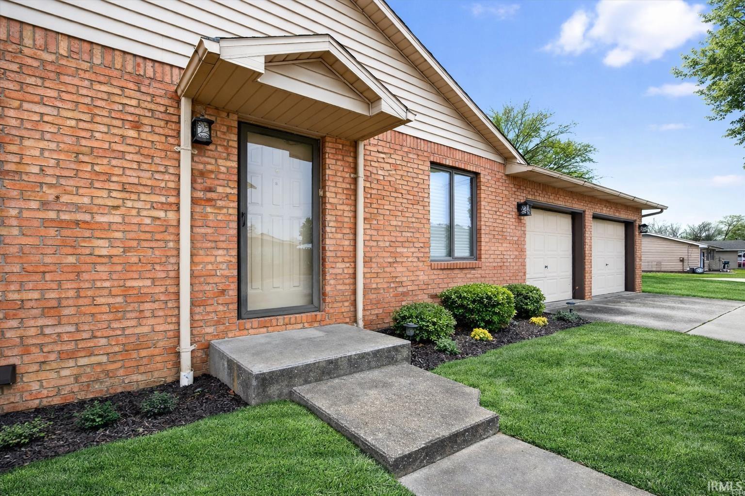 403 North Line Street Loogootee, IN 47553 - Photo 4 of 35