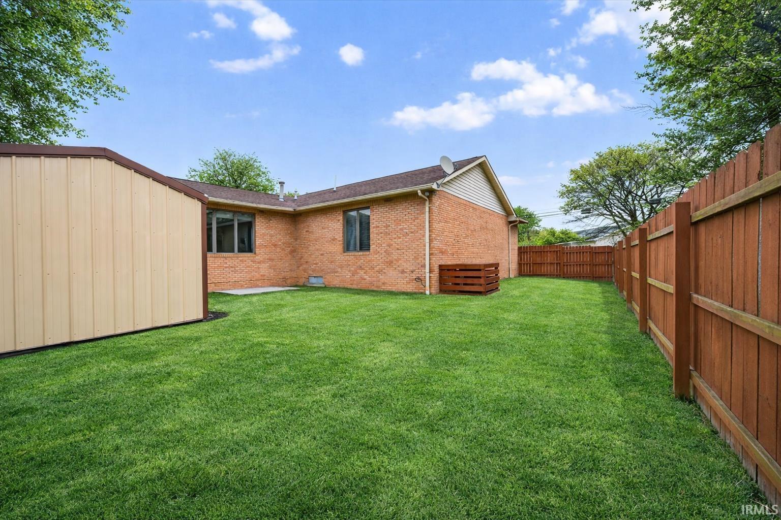 403 North Line Street Loogootee, IN 47553 - Photo 6 of 35