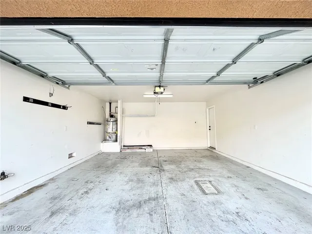 $1,850 | 9291 Hollander Avenue, Las Vegas, NV 89148