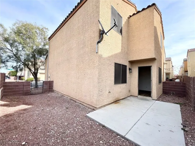 $1,850 | 9291 Hollander Avenue, Las Vegas, NV 89148