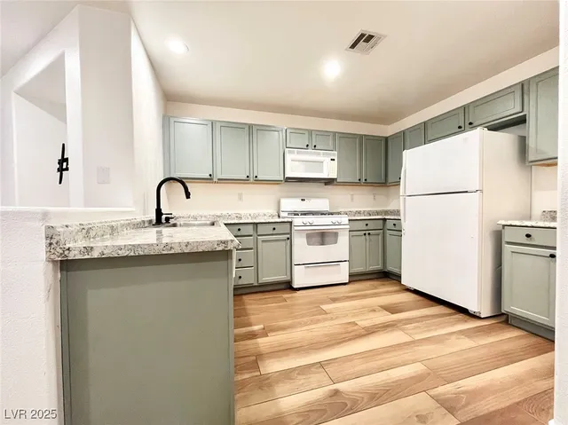 $1,850 | 9291 Hollander Avenue, Las Vegas, NV 89148