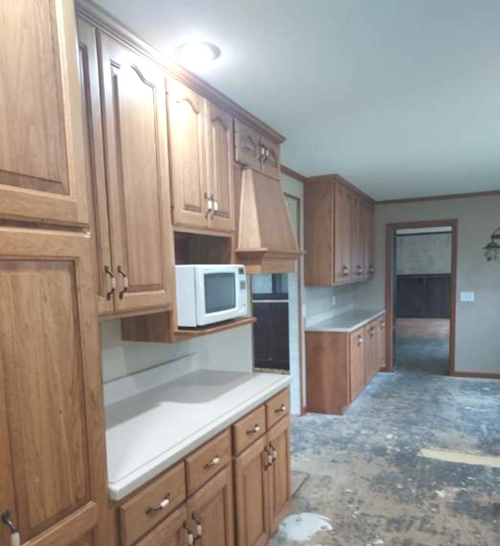 34 Walnut Circle Tuscola, IL 61953 - Photo 3 of 25