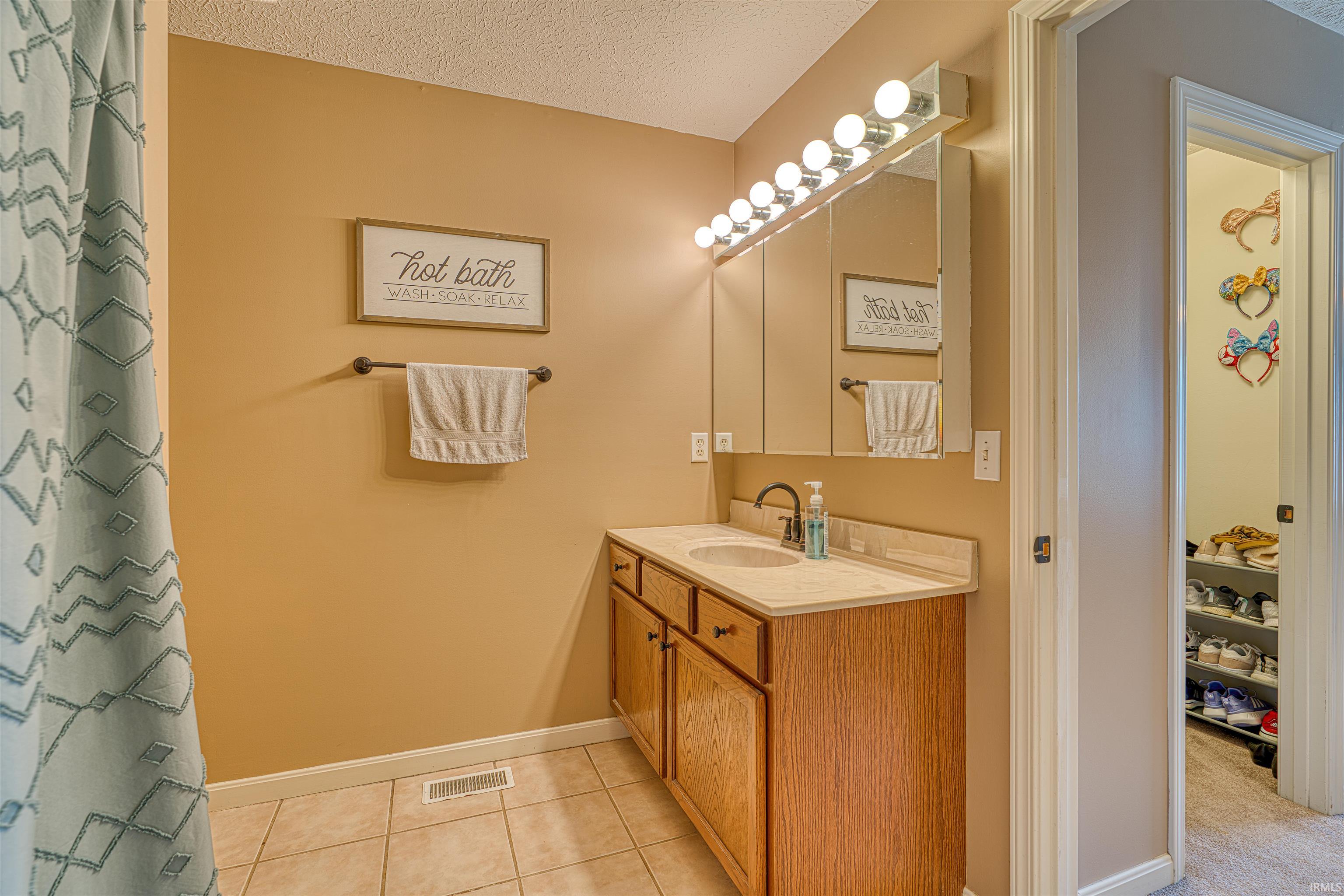 728 Strawberry Hill Road Evansville, IN 47711 - Photo 18 of 29