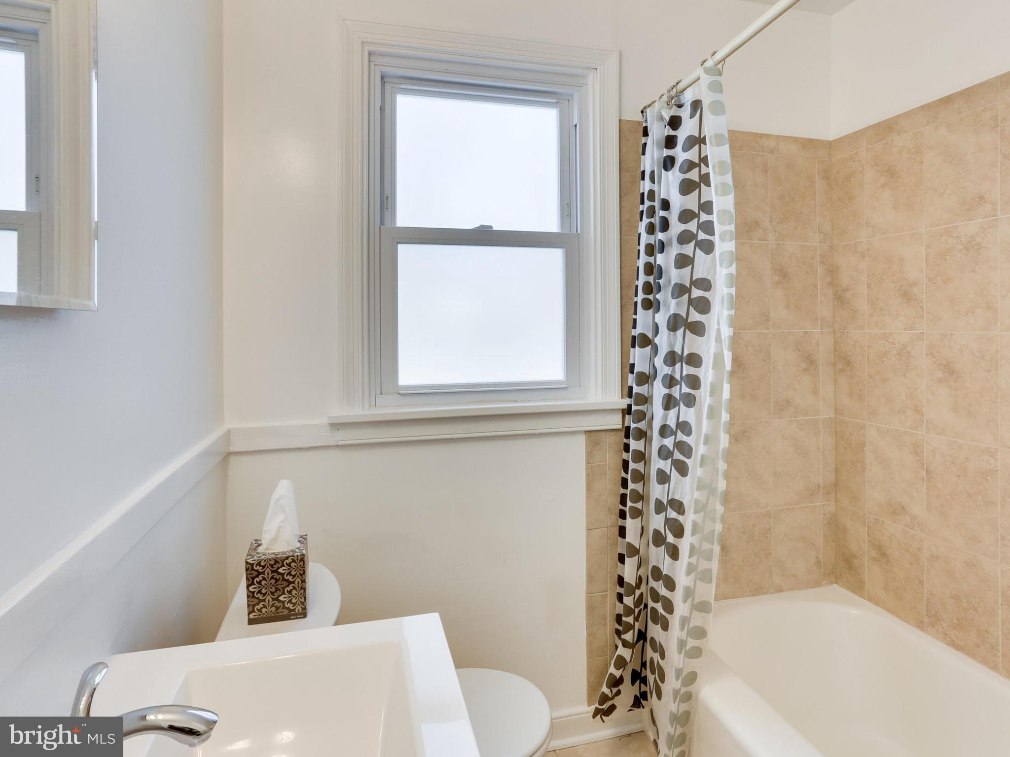 2605 Randolph Road Silver Spring, MD 20902 - Photo 8 of 14 Bath